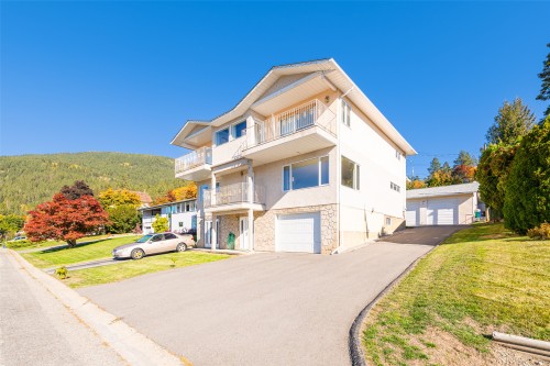 234 21st Avenue  Creston, BC V0B 1G5