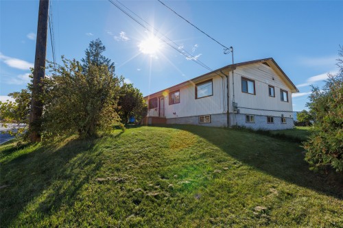 417 10th Avenue  Creston, BC V0B 1G3