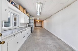 Garage - 