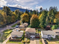 120 Lake Park Rd Lake Cowichan, BC V0R 2G0