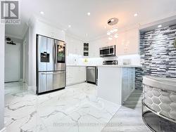 1608 - 75 GRAYDON HALL DRIVE Toronto, ON M3A 3M5