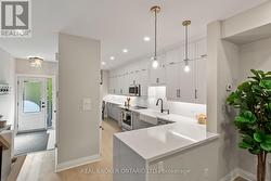 12 ST. JAMES COURT  Toronto, ON M4X 1X4