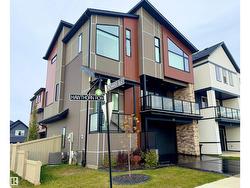 4204 HAWTHORN RO SW  Edmonton, AB T6X 2Y7