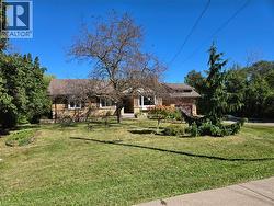 538 MAIN Street W  Grimsby, ON L3M 1T8