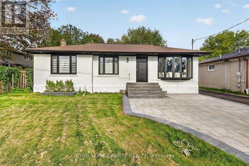 103 BAKER STREET  Whitchurch-Stouffville, ON L4A 4X9