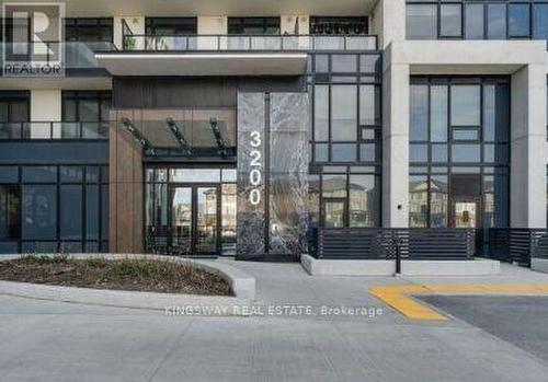318 - 3200 WILLIAM COLTSON AVENUE  Oakville, ON L6H 7W8