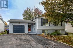 19 BRIDLE ROAD Penetanguishene, ON L9M 1J5