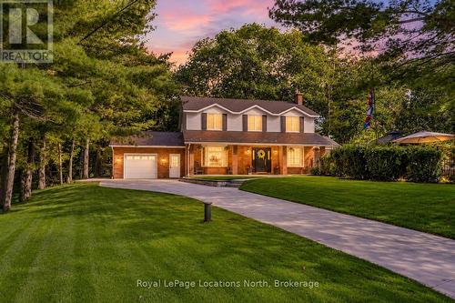 8 SEELEY COURT  Wasaga Beach, ON L9Z 2A7