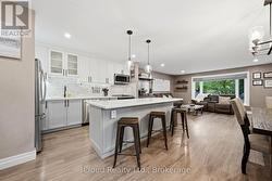 2324 COLDSTREAM DRIVE  Burlington, ON L7P 3T3