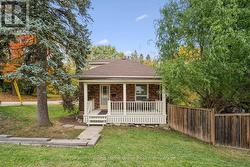 298 CAMERON STREET N Centre Wellington (Fergus), ON N1M 2G1