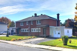 219 Boul. des Vétérans  Cowansville, QC J2K 3C1