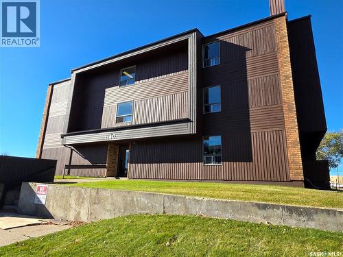 201 1140 9th AVENUE NE  Swift Current, SK S9H 2S9