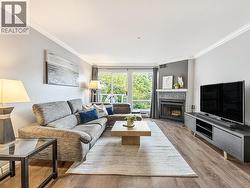 210 889 W 7TH AVENUE  Vancouver, BC V5Z 1C9