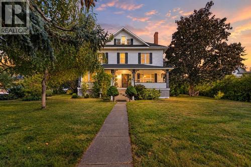 330 Northwest Boulevard  Creston, BC V0B 1G4
