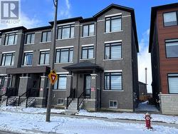 44 SKYRIDGE DRIVE  Brampton, ON L6P 4P3