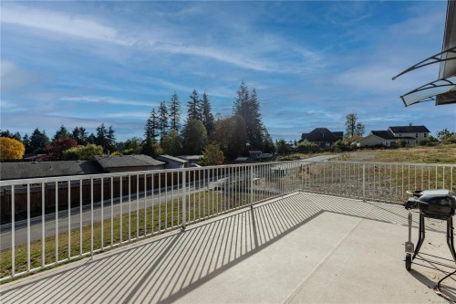 325 Twillingate Rd, Campbell River, BC 