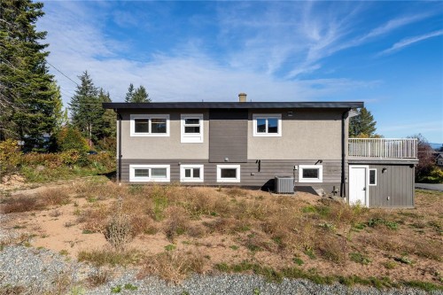 325 Twillingate Rd, Campbell River, BC 