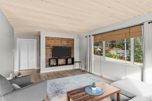325 Twillingate Rd, Campbell River, BC 