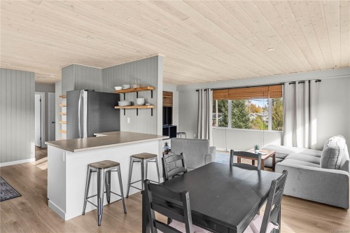 325 Twillingate Rd, Campbell River, BC 