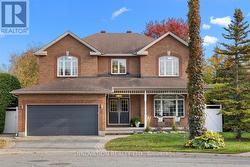 12 GROS MORNE COURT  Ottawa, ON K2M 2W7