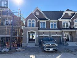 10 - 78 GATHERING LANE  Richmond Hill, ON L4S 0S4