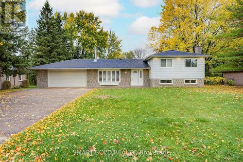 66 LAKELAND CRESCENT  Richmond Hill, ON L4E 2Z9
