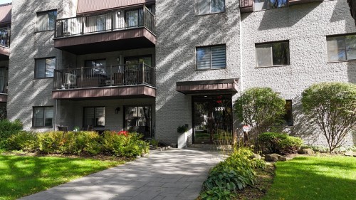 301-5231 Rue Riviera  Montréal (Pierrefonds-Roxboro), QC H8Z 3H7