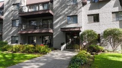 301-5231 Rue Riviera Montréal (Pierrefonds-Roxboro), QC H8Z 3H7