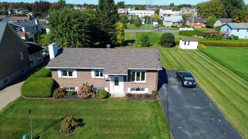 1105 Rue Monfette  Drummondville, QC J2C 4V1