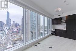 1812 - 197 YONGE STREET  Toronto, ON M5B 0C1