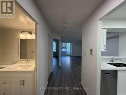 301 - 18 HILLCREST AVENUE  Toronto, ON M2N 6T5