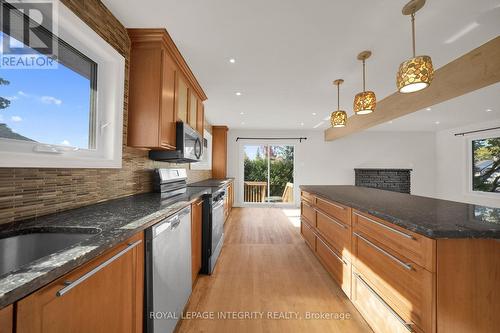 2408 Drury Lane, Ottawa, ON 