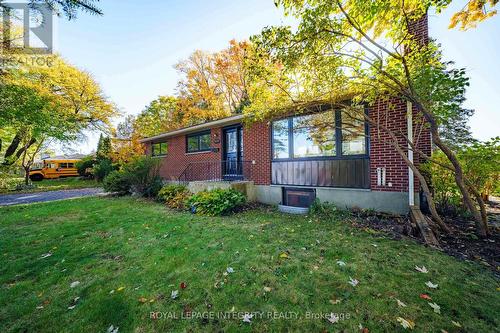 2408 Drury Lane, Ottawa, ON 