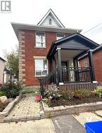 226 ALBERT STREET  Oshawa, ON L1H 4R5