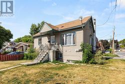 105 JOLLIET AVENUE  Ottawa, ON K1L 5H1