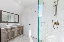 Master Bathroom - 
