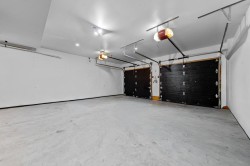 Garage - 