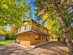 24 Crois. Barabé Montréal (L'Île-Bizard/Sainte-Geneviève), QC H9E 1J1