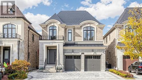 40 SHINING WILLOW COURT  Richmond Hill, ON L4C 6E5