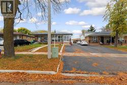 3135 PURNELL COURT  Mississauga, ON L4T 2J7