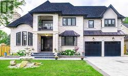 53 EAGLEWOOD BOULEVARD  Mississauga, ON L5G 1V6