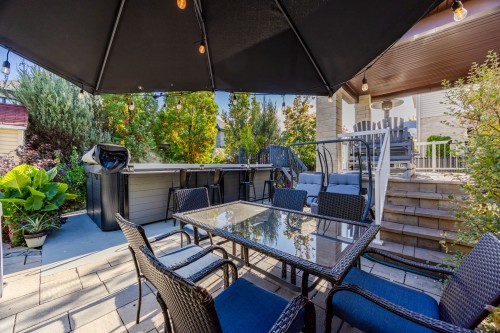 Cour - 6885 Rue Corelli, Brossard, QC 