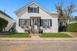 66  - 68 Rue St-Bruno Sainte-Agathe-Des-Monts, QC J8C 2H8