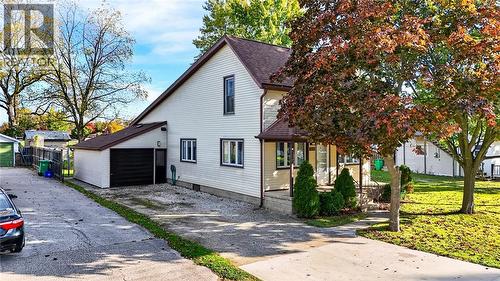 4076 FLORENCE AVENUE  Petrolia, ON N0N 1R0