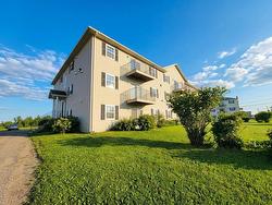 1 33 Glen Stewart Drive Stratford, PE C1B 2A8