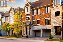 1233 AZINGER LANE  Mississauga, ON L5E 0A7