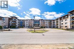 128 GARDEN Drive Unit# 418 Oakville, ON L6K 2W4