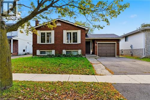 82 BEAVER Crescent  Brantford, ON N3P 1H8