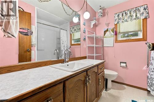 374 Thain Crescent, Saskatoon, SK 