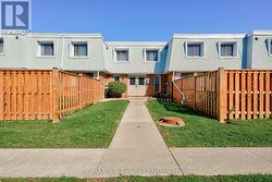 7 - 300 TRAYNOR AVENUE  Kitchener, ON N2C 2J1